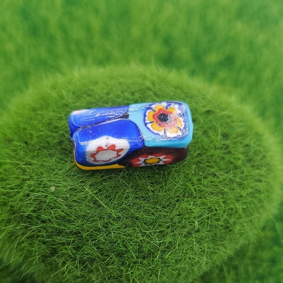 1970s Colorful Glass Bead P313 - Picture 1 of 4